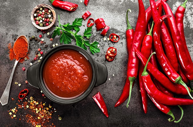 red_pepper_flakes_red_chili_peppers_red_hot_sauce_red_cayenne_pepper_hot_spicy_foods