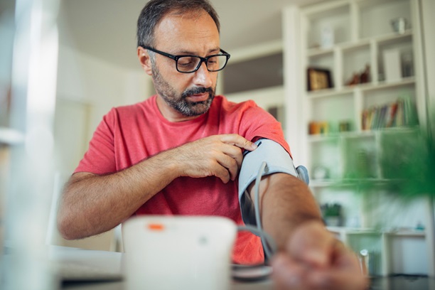 4 Effective Tricks on How to Lower Blood Pressure Instantly