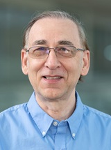 headshot of Tobias D. Raabe, PhD